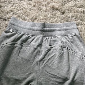 Lululemon joggers grey